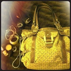 REDUCED- Large Guess handbag