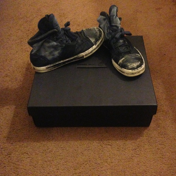 diesel black gold sneakers