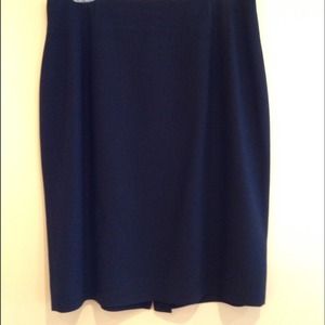 REDUCED! Evan Picone classic black skirt.