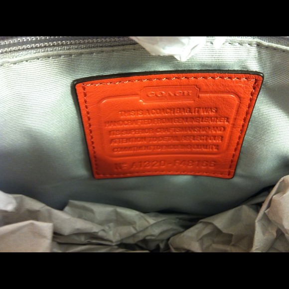 reduced!!!coach peyton embossed patent papaya - Picture 2 of 4
