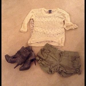 Knit summer sweater and cargo shorts