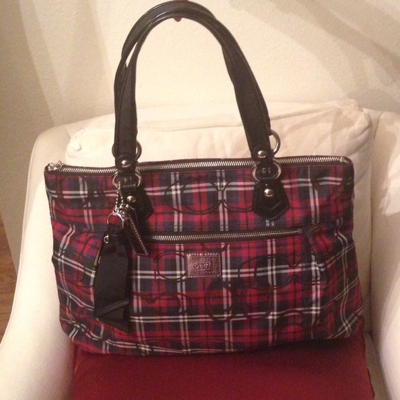 Signature Tartan Coach Tote-- Reduced!! Trades OK - Picture 2 of 4