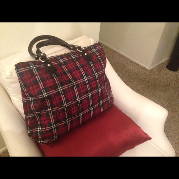 Signature Tartan Coach Tote-- Reduced!! Trades OK - Picture 4 of 4