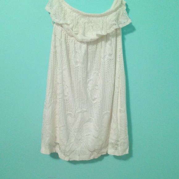 No strap dress