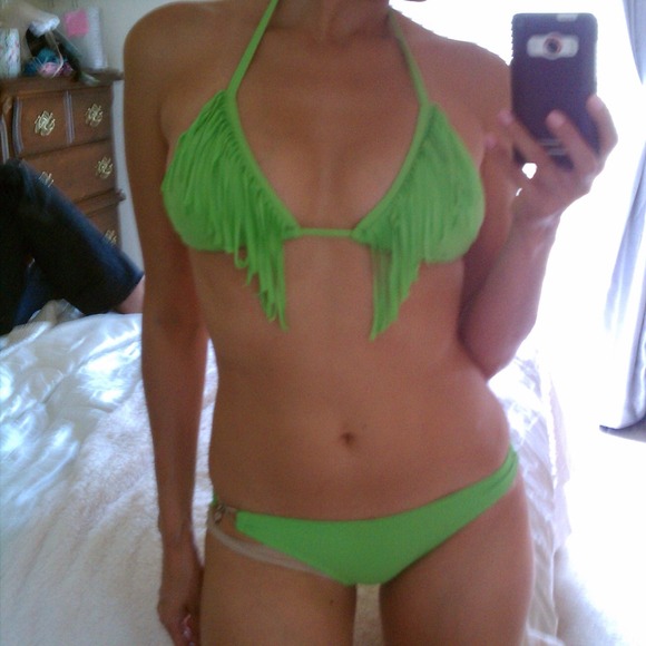 kandy wrappers Swim - Great Quality Lime Green Fringe Bikini kandy wrappers Swim - Great Quality Lime Green Fringe Bikini