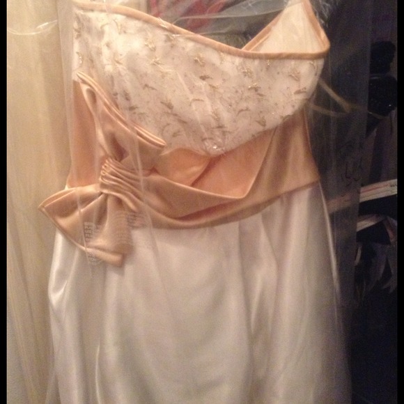 Very nice formal dress worn once