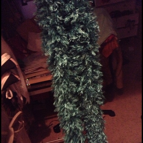 Teal scarf never used