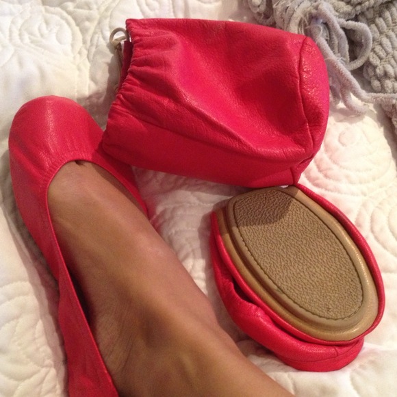 RED ballet fold up ballet flat ❤
