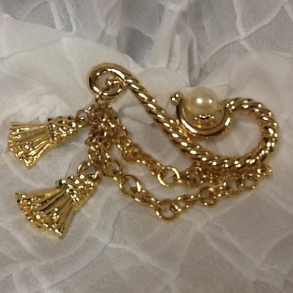 Gold tassel and rope pin/broach