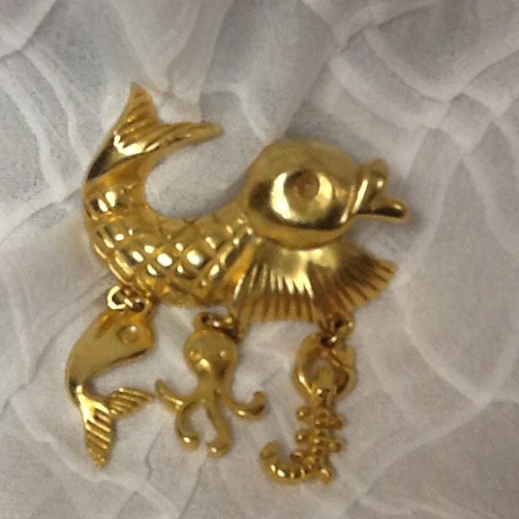 Gold Sea Motif Pin/Broach