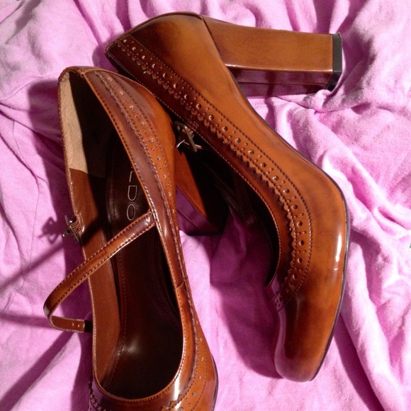 Cute Aldo heels!