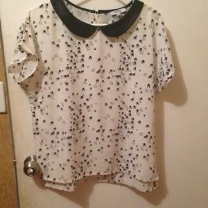 🚫🚫SOLD🚫🚫Dove print small blouse