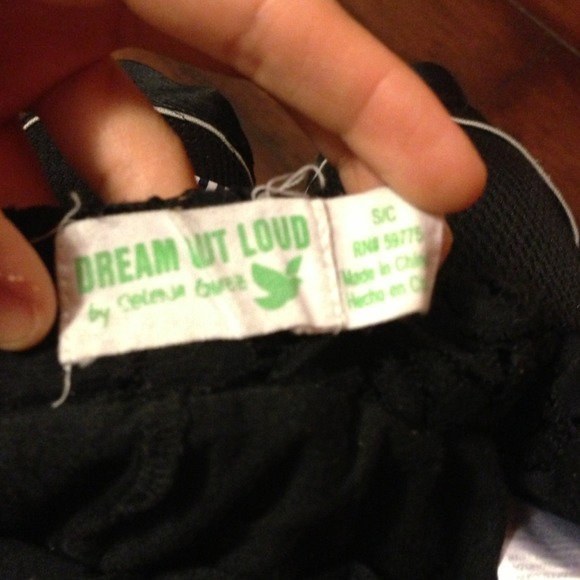 Shorts - Picture 3 of 4