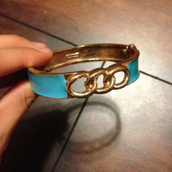 Bracelets - Picture 2 of 2