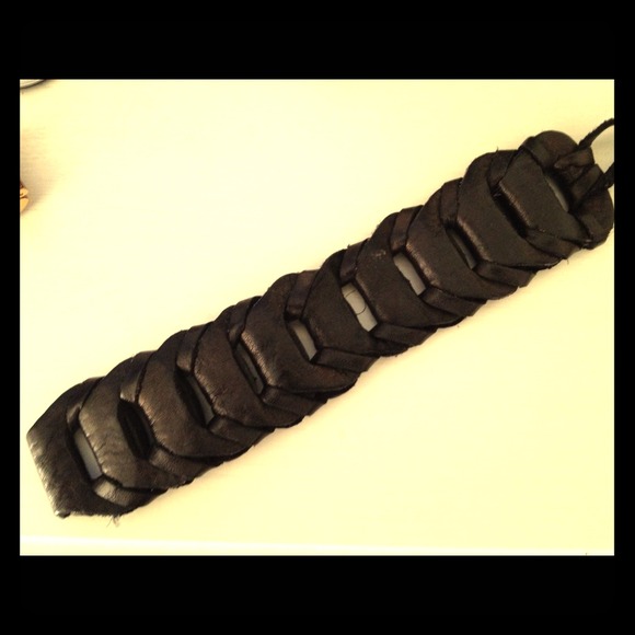 Boho chic/rock festival authentic leather bracelet - Picture 1 of 1