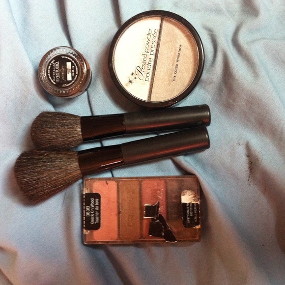 MAKEUP BUNDLE