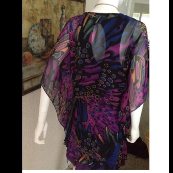 Zury Beautiful Butterfly Top Size Free( Sm-Lg) - Picture 4 of 4