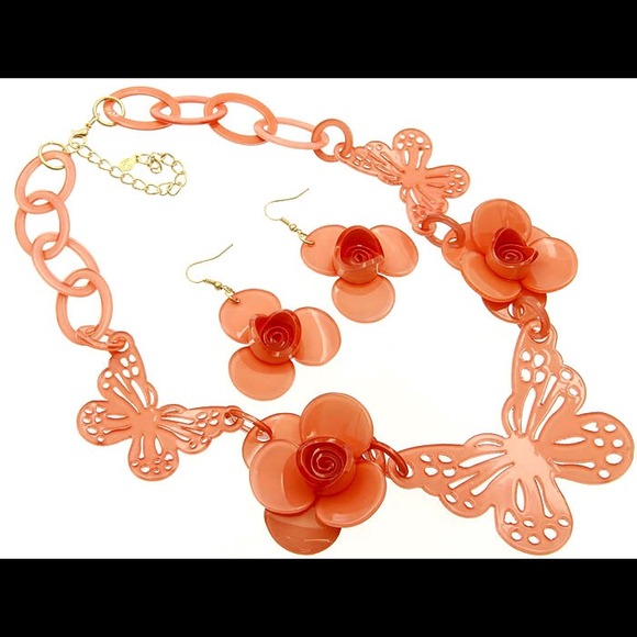 SOLD Necklace & earrings