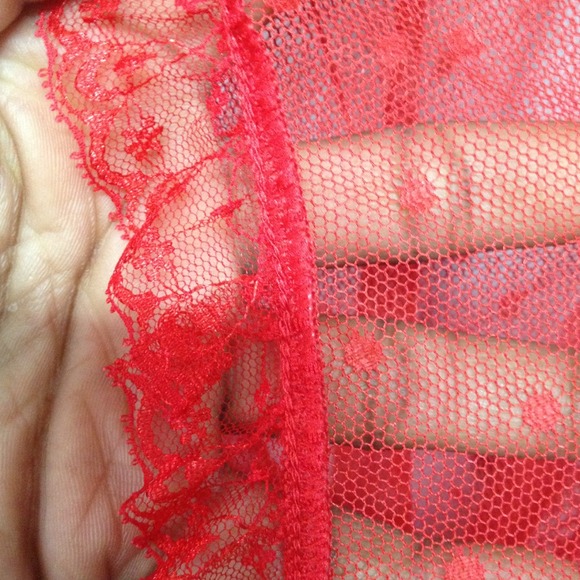 Red robe from Victoria secret - Picture 4 of 4