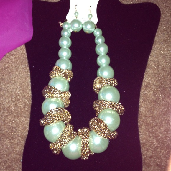 Necklace & Earrings SOLD