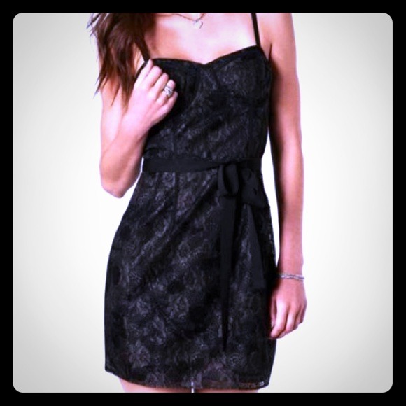 American Eagle black Lace Dress size 4