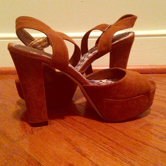 Brown madden girl shoes