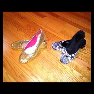 Old navy flat bundle!