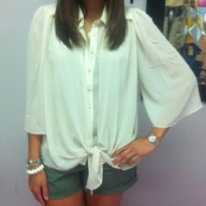 Reduced:::Ivory flow top