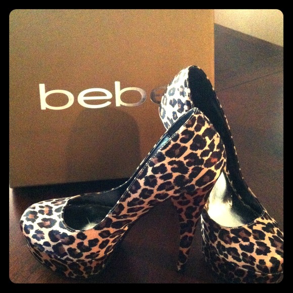 Bebe leopard print 6" heels. 👠