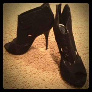 Michael Antonio heels
