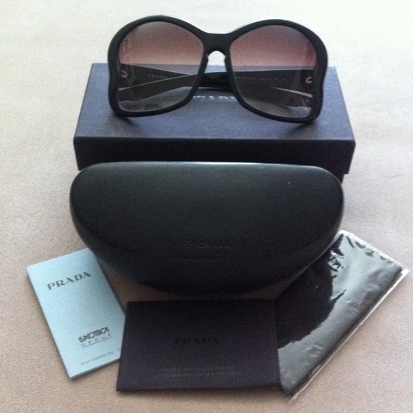 Authentic Prada butterfly sunglass - Picture 3 of 3