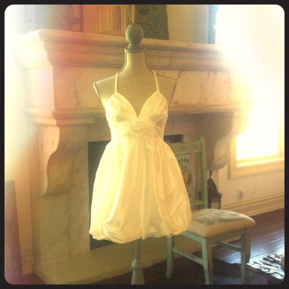 ❌BUNDLED❌ F21 White Halter Dress