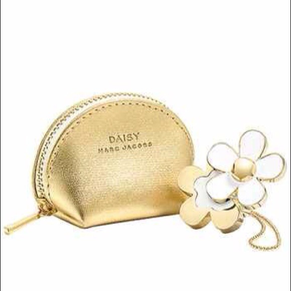 SOLD OUT EVERYWHERE DAISY MARC JACOBS PERFUME RING - Picture 4 of 4
