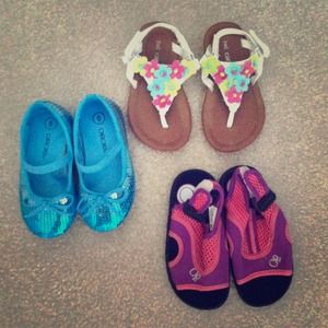 Girls toddler shoes size 6
