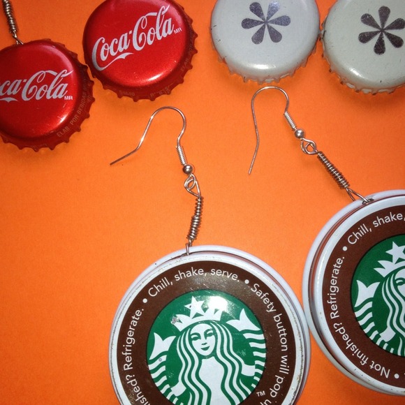 3 Pairs of Earrings Starbucks Coca-Cola - Picture 1 of 1