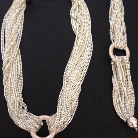 Monet silver necklaces and braclet se🎀🙋☀💃 - Picture 2 of 3