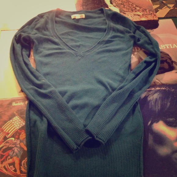 Long Aeropostale blue sweater