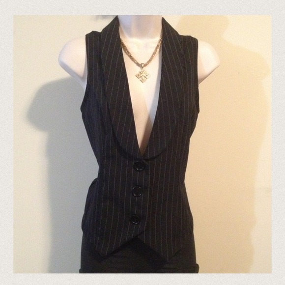 Nikki Mac pin stripe /lace vest. L:22". B:34". - Picture 2 of 4