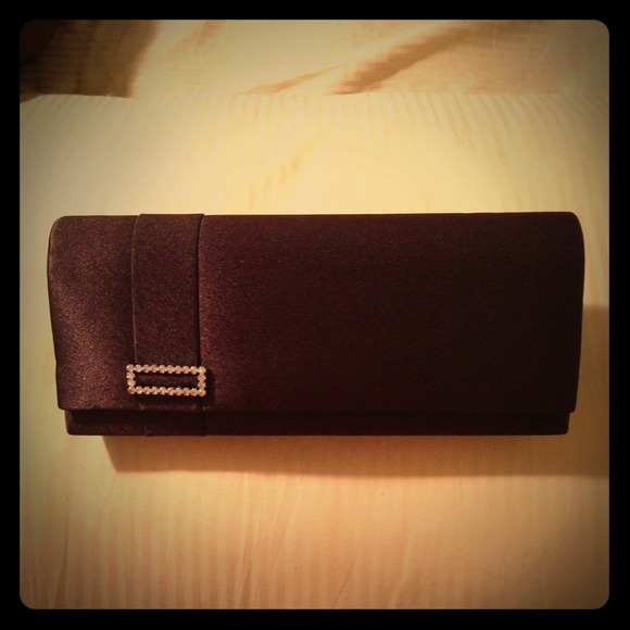 Brown clutch