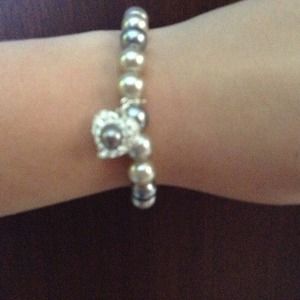 bracelet With a heart