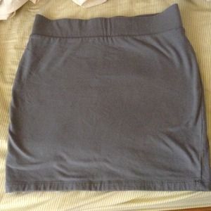 Cute soft gray stretch skirt