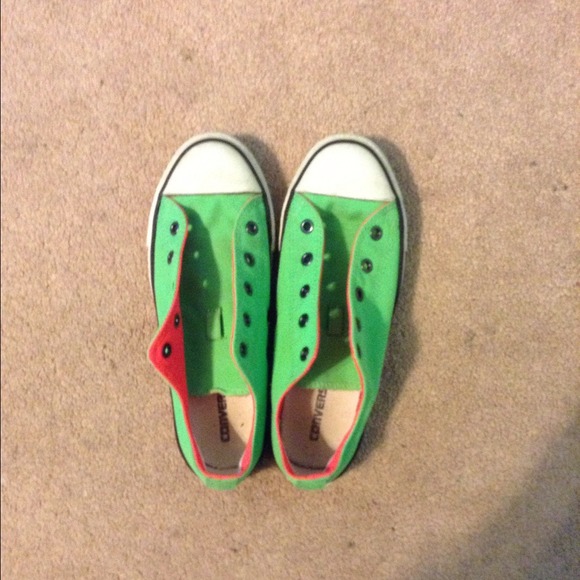 Converse - Picture 2 of 2