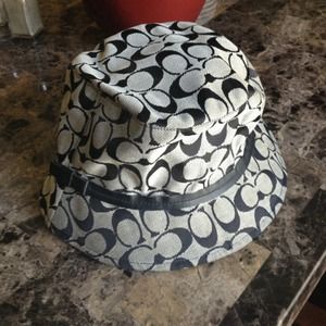 Coach Hat price is firm