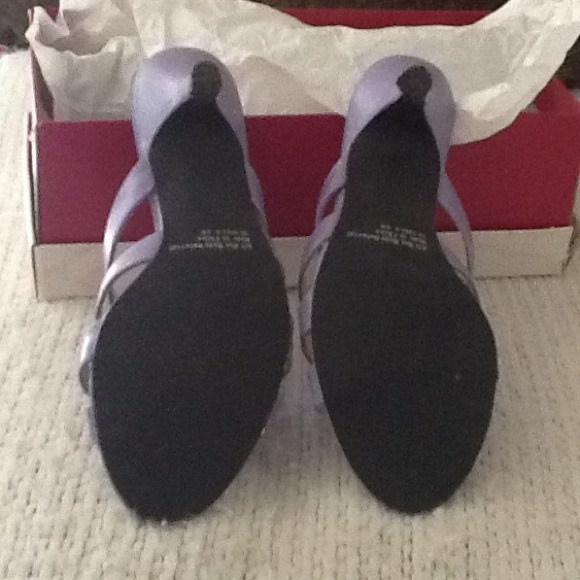 Sandals - Picture 2 of 3