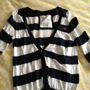 ❌TRADED❌Hollister Cardigan