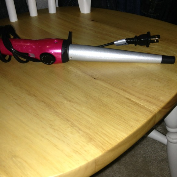 ❌SOLD❌Remington ceramic curling wand