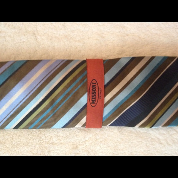 Missioni for Target tie