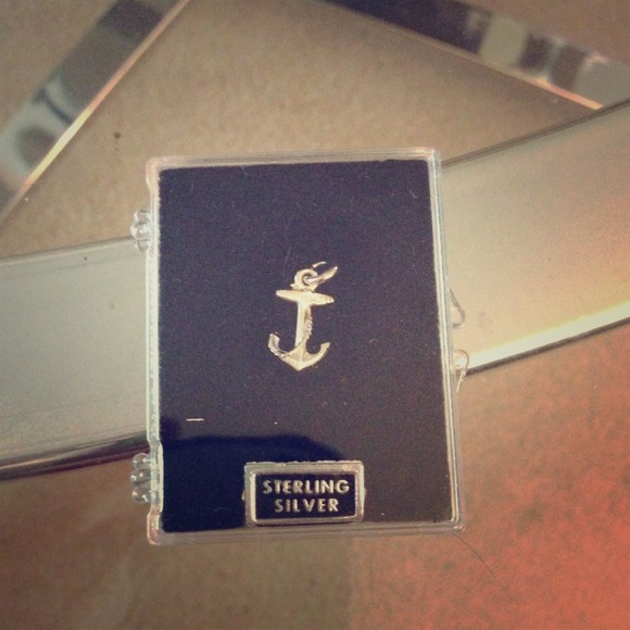 Sterling anchor charm