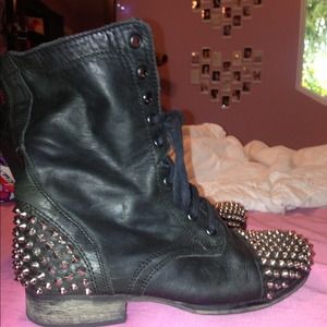 Steve Madden Tarney Boots size 7.5