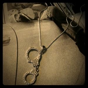 🌷Sparkling Rhinestone hand cuffs Necklace